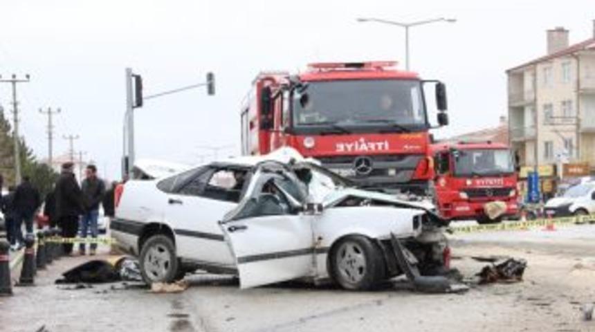 Karaman&rsquo;da 1 Kişinin &Ouml;ld&uuml;ğ&uuml; Kazanın Kamera G&ouml;r&uuml;nt&uuml;leri Ortaya &Ccedil;ıktı