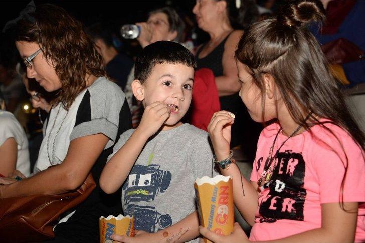 Festivalin 3’üncü Gününde Ahmet Kural İle Murat Cemcir’den Kahkaha Tufanı G3