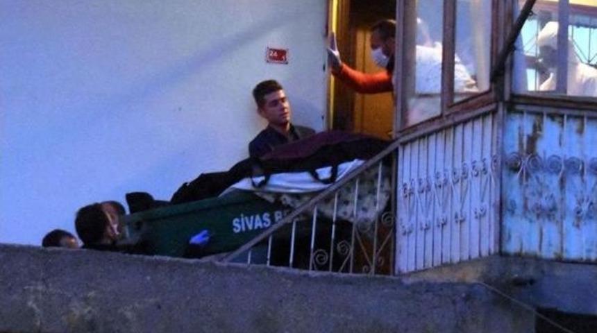 Yalnız Yaşadığı Evde &Ouml;l&uuml; Bulundu