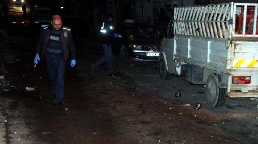 Gaziantep&rsquo;Te Komşu Kavgası: 2 Yaralı