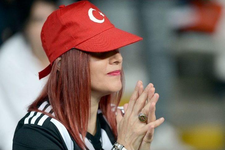 Beşiktaş’ta İlk 11 Değişmedi G4