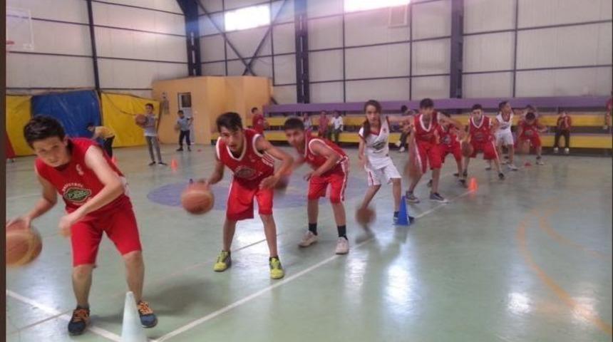 &Ccedil;ukurcalı Gen&ccedil;ler Sporla Geleceğe Hazırlanıyor