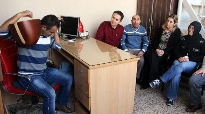 (&ouml;zel Haber) Sazı Ensesinde &Ccedil;alıyor