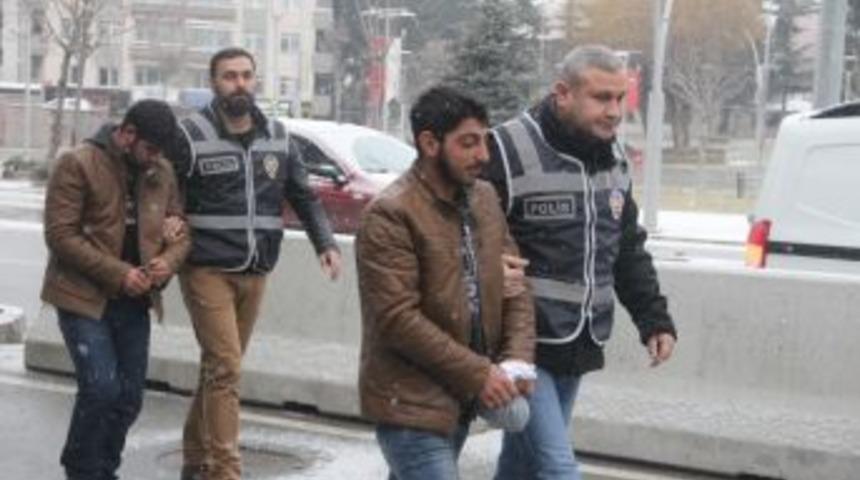 Bal Hırsızları Adliyeye Sevk Edildi