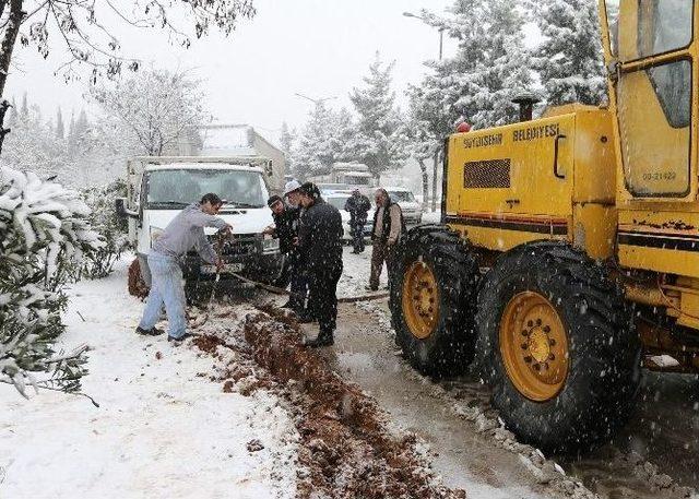 Büyükşehir’den Kara Anında Müdahale