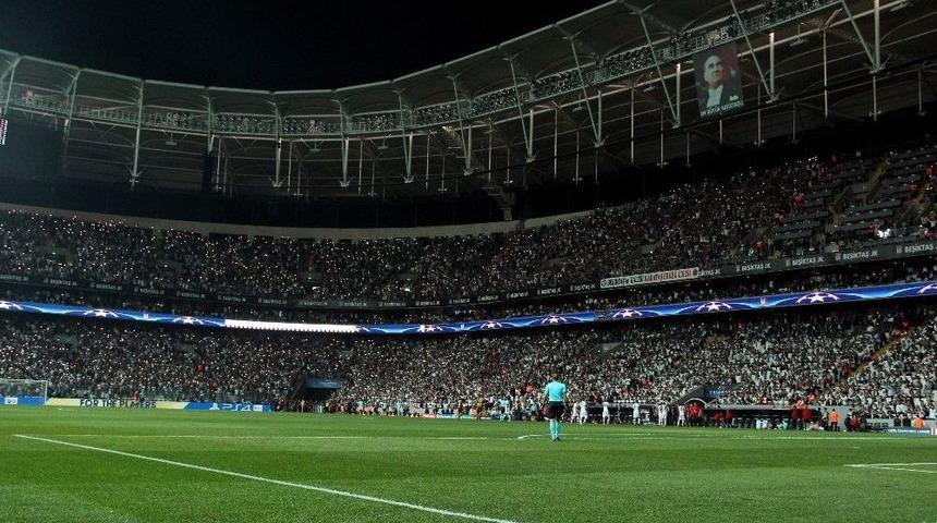 Vodafone Park&rsquo;ta Işıklar S&ouml;nd&uuml;