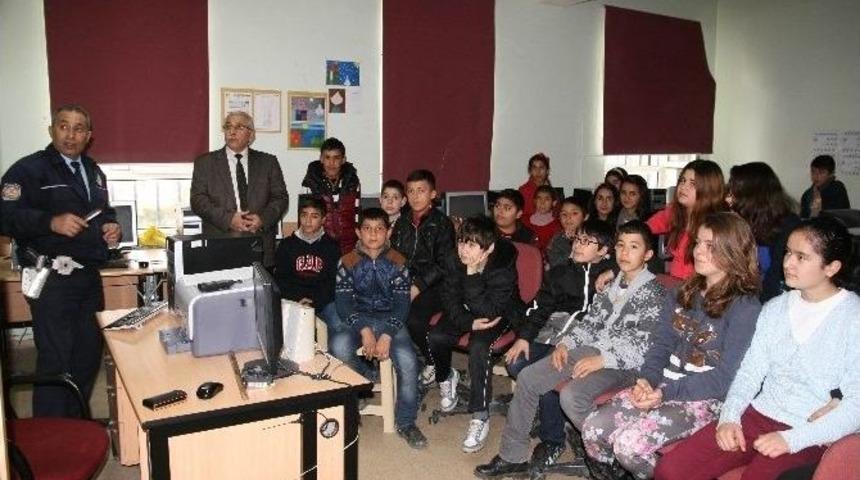 Kulu&rsquo;da Okullarda Trafik Dedektifliği Eğitim S&uuml;r&uuml;yor