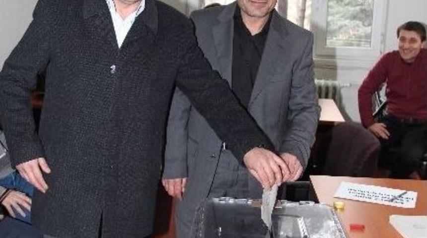 Gmis&rsquo;te Taban Delege Se&ccedil;imleri Devam Ediyor