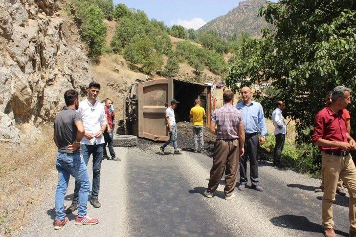 Beytüşşebap’ta Kaza Nedeniyle Yüzlerce Araçlık Kuyruk Oluştu G4