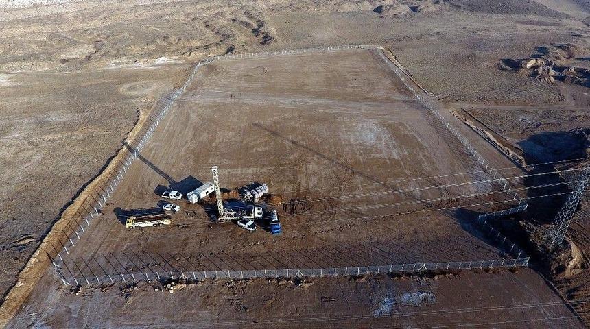 Güneş Enerji Santralinde Çalışmalar Tüm Hızıyla Devam Ediyor
