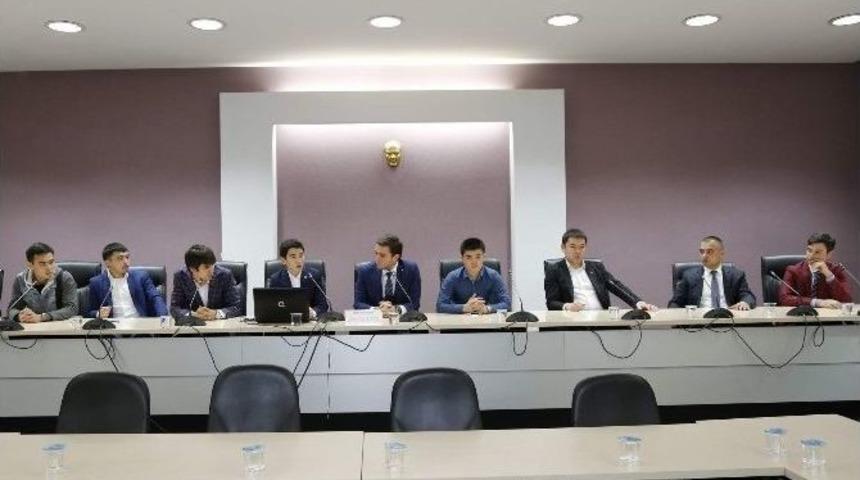 Kazakistan Ve Eskişehirli Girişimci Gen&ccedil;ler Bir Araya Geldi