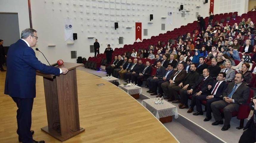 Vali Su, Kredi Ve Yurtlar Kurumu&rsquo;nun &rsquo;iletişim Kampı&rsquo; Etkinliğine Katıldı