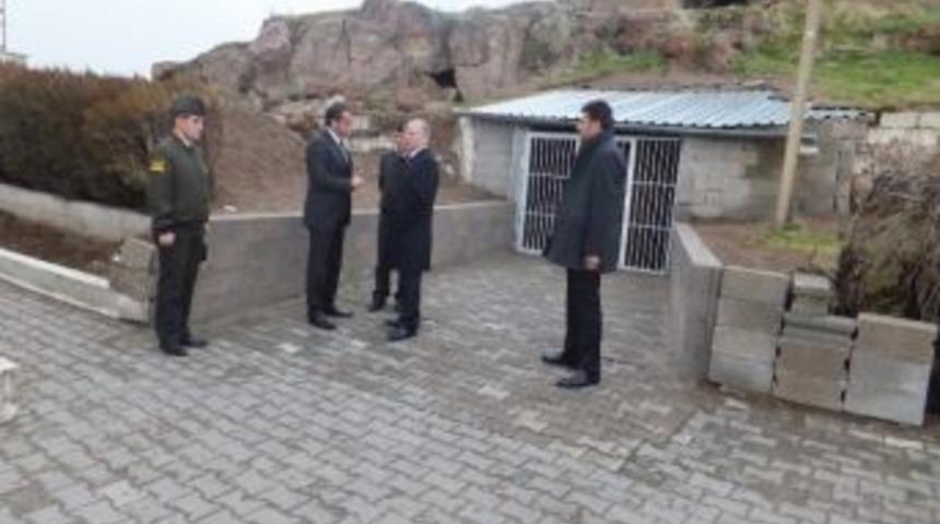 Vali Ceylan Kaymaklı Kasabasında İncelemelerde Bulundu