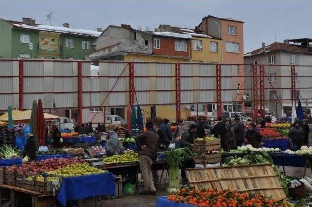 Söğüt Yaralarını Sarmaya Başladı