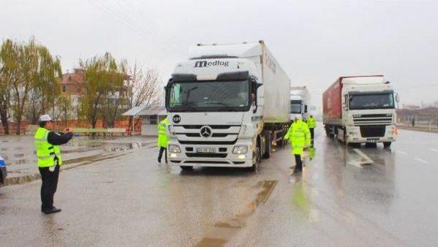 Çorum'da kış lastiği denetimi