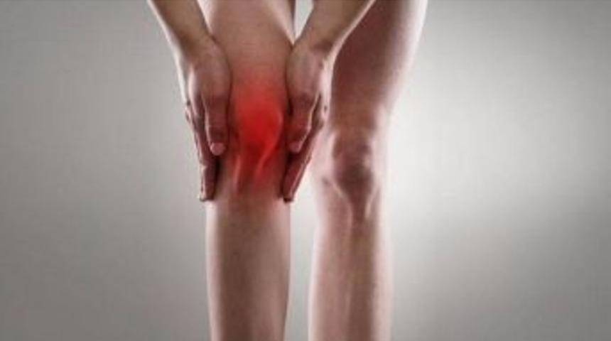 Diz Ağrılarına Protezli &Ccedil;&ouml;z&uuml;m