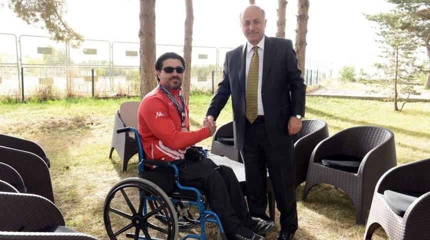 Vali Azizoğlu: &ldquo;başarınız G&ouml;ğs&uuml;m&uuml;z&uuml; Kabarttı&rdquo;