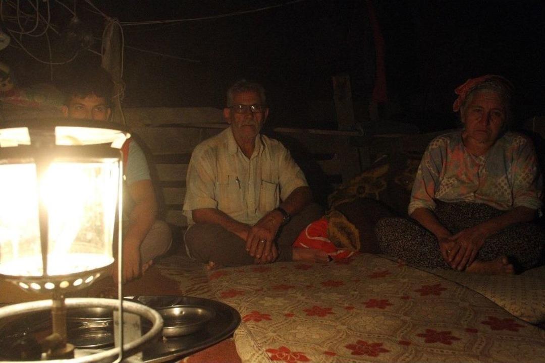 45 Yıldır Gecelerinin Aydınlanmasını Bekliyorlar