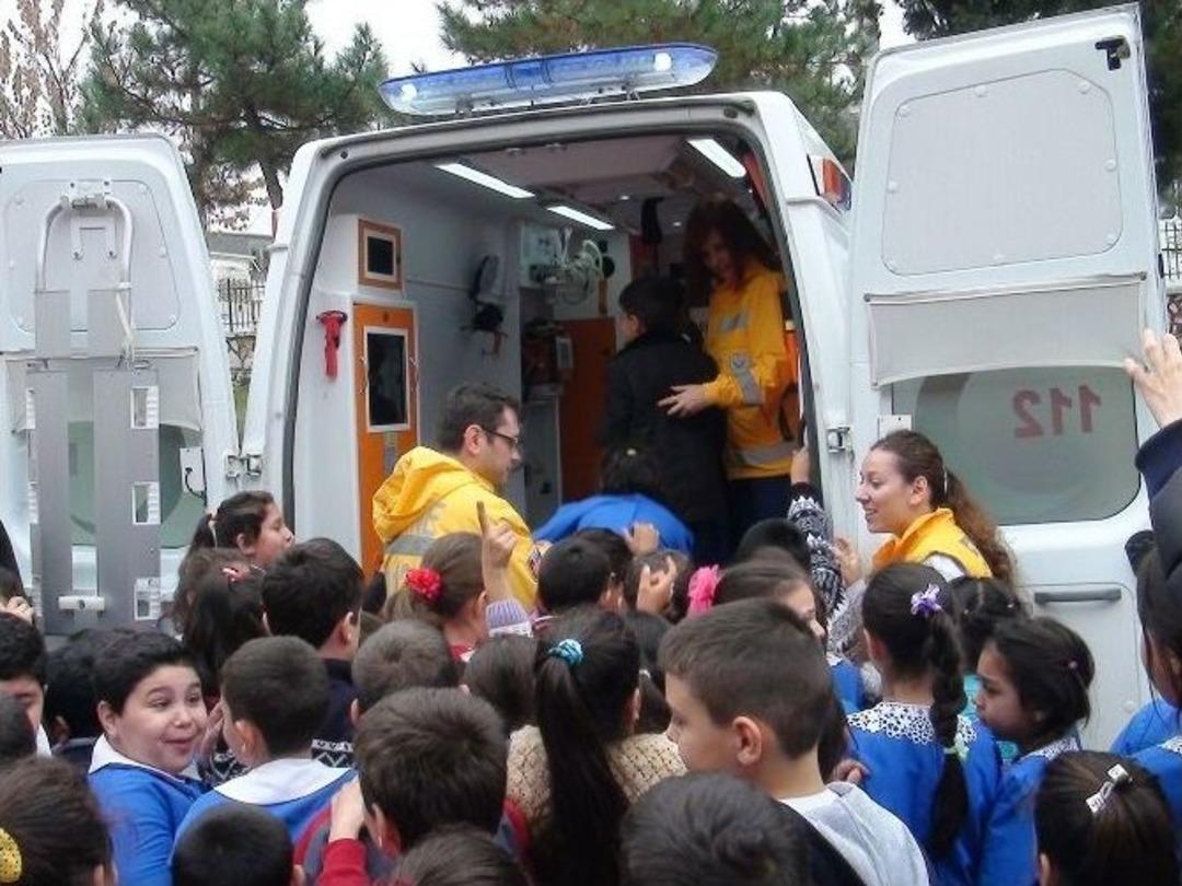 Miniklere 112 Acil Durum Eğitimi