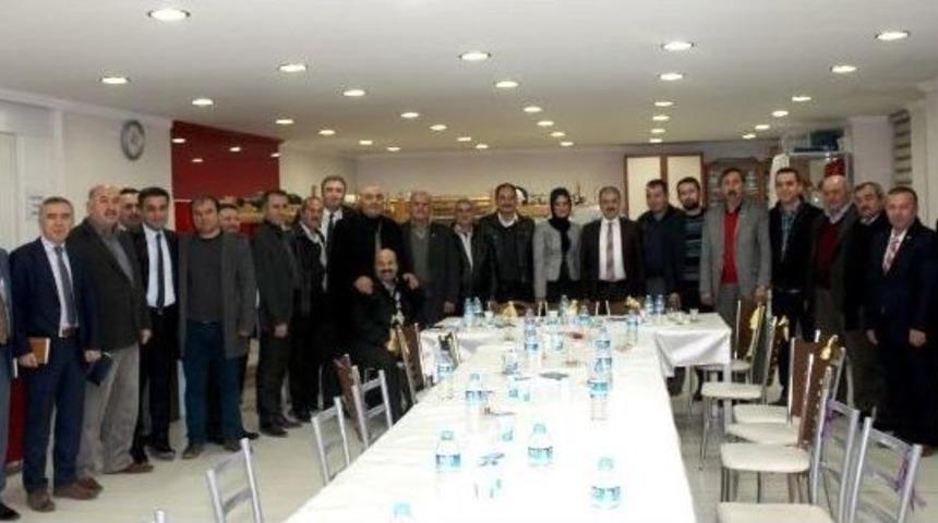 Başkan Din&ccedil;, Mahalle Muhtarlarının Talep Ve &Ouml;nerilerini Dinledi