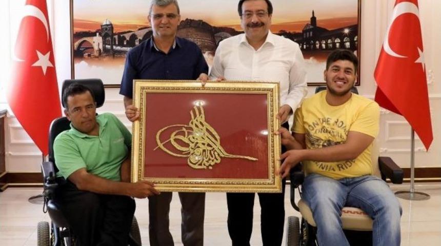 Engellilerden Başkan Atilla’ya Ziyaret