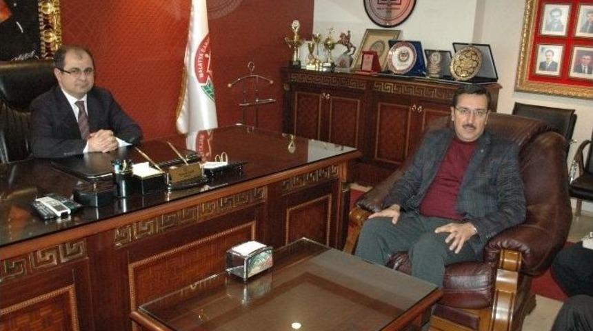 Ak Parti İl Başkanı B&uuml;len T&uuml;fenk&ccedil;i&rsquo;den Baro&rsquo;ya Ziyaret