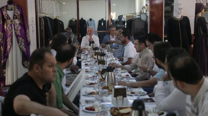 "her İşimizi İstişare İle Yapıyoruz"