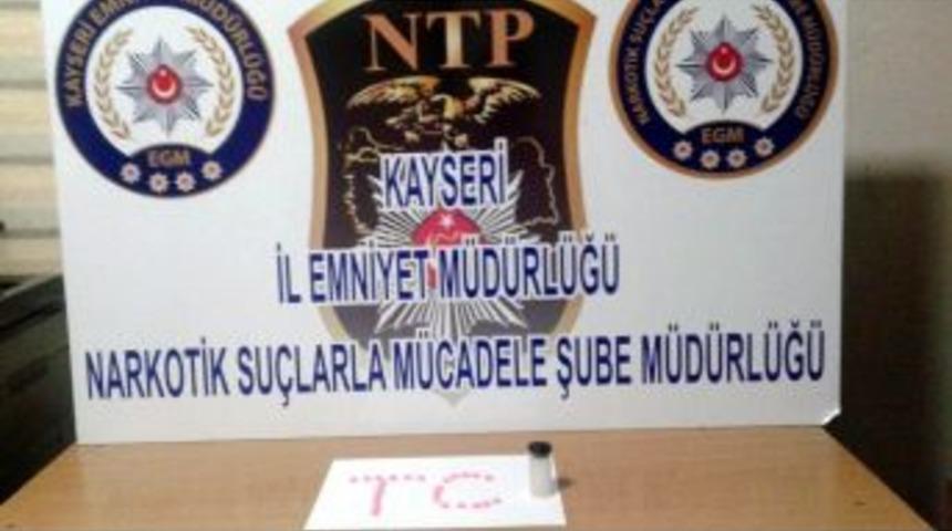 Kayseri&rsquo;de Uyuşturucu Operasyonu: 2 G&ouml;zaltı