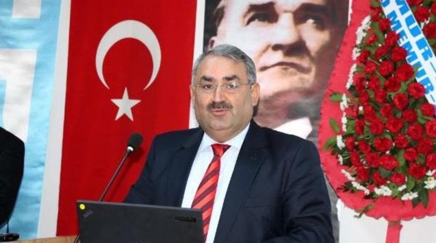 &Ccedil;alışma bakan yardımcısı etyemez: sorun nitelikli işg&uuml;c&uuml;n&uuml;n yokluğu