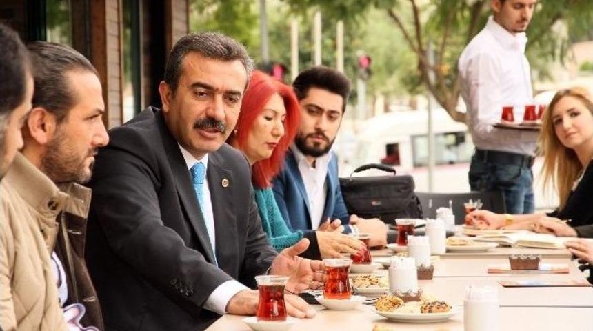 Başkan &Ccedil;etin&rsquo;den Esnafa &rsquo;&ouml;rg&uuml;tlenin&rsquo; &Ccedil;ağrısı