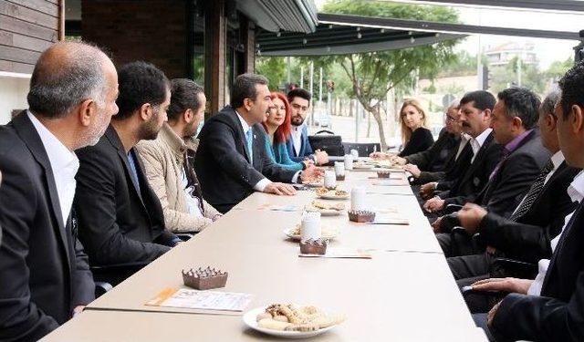 Başkan &Ccedil;etin&rsquo;den Esnafa &rsquo;&ouml;rg&uuml;tlenin&rsquo; &Ccedil;ağrısı 1