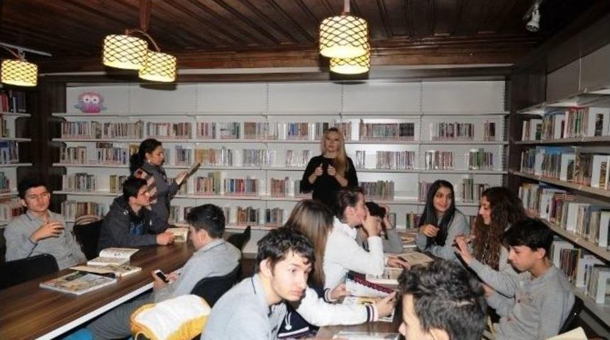 &Ccedil;ocuk K&uuml;t&uuml;phanesinde Engeller Kaldırılıyor