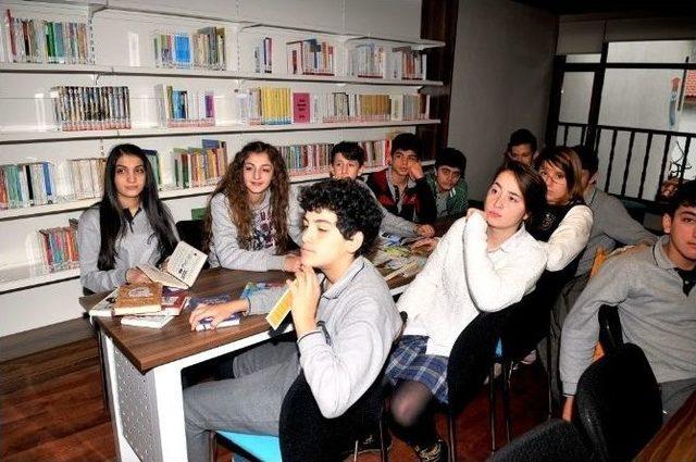 &Ccedil;ocuk K&uuml;t&uuml;phanesinde Engeller Kaldırılıyor 1