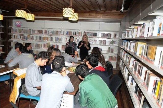 &Ccedil;ocuk K&uuml;t&uuml;phanesinde Engeller Kaldırılıyor 3