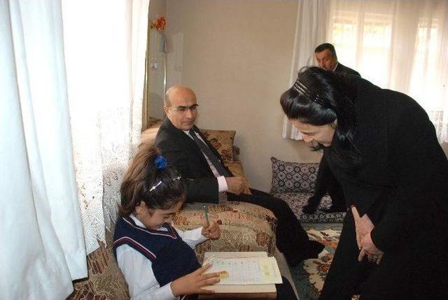 Vali Demirtaş, Minik Filiz&rsquo;in Hayalini Ger&ccedil;ekleştirdi 1