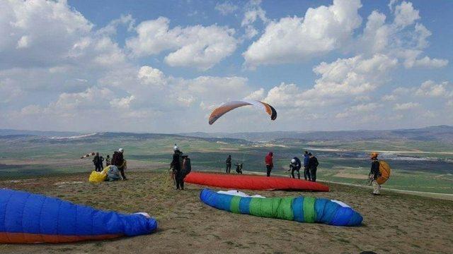 16 Yaşında Bölgenin En Genç Pilotu Oldu