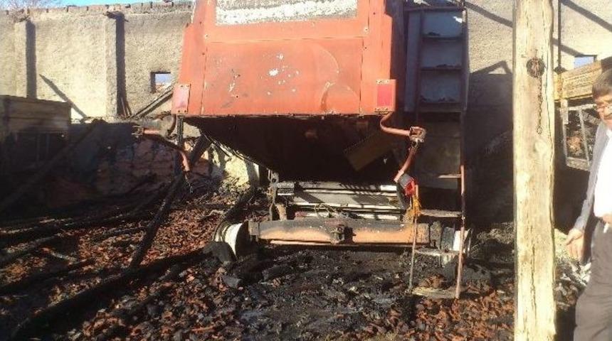400 Bin Liralık Maddi Hasarlı Yangın Telefon Kameralarında