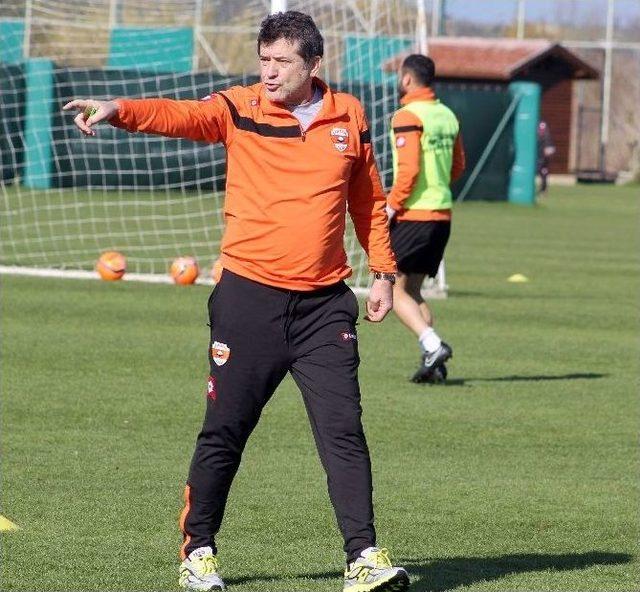 Adanaspor İkinci Yarıya Çift İdmanla Hazırlanıyor