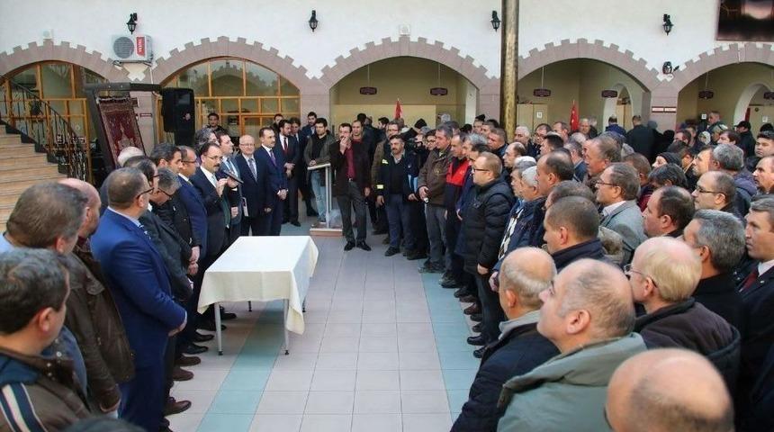 Uşak Belediyesi&rsquo;nde Toplu S&ouml;zleşme Sevinci