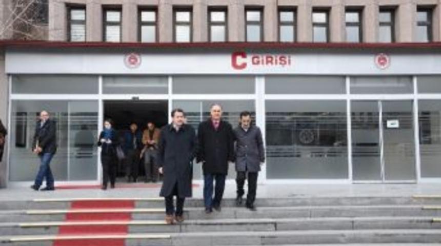 Eğitim-ber-sen’den Cumhuriyet Gazetesi Yazarları Hakkında Suç Duyurusu