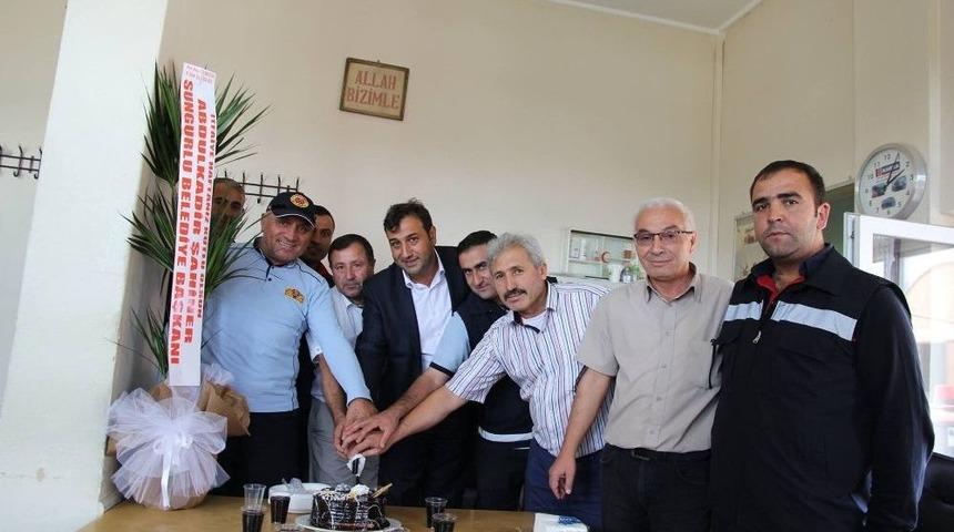 İtfaiyecilere Pastalı Kutlama