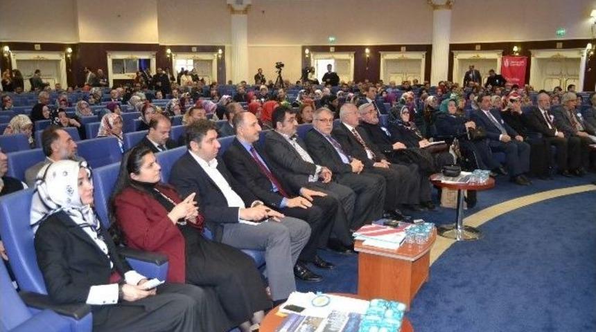 &Uuml;mraniye&rsquo;de &ldquo;engelliler Ve Dini-manevi Bakım Sempozyumu&rdquo; Ger&ccedil;ekleştirildi