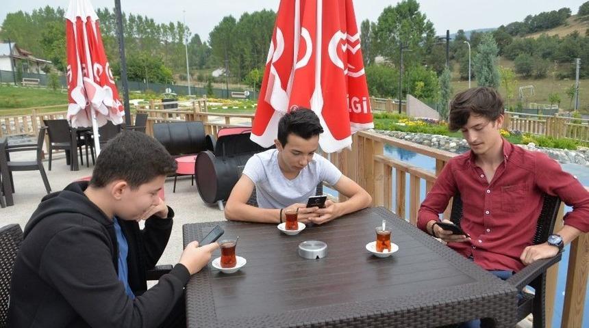 Boz&uuml;y&uuml;k Belediyesinin &Uuml;cretsiz İnternet Uygulaması Yaygınlaşıyor