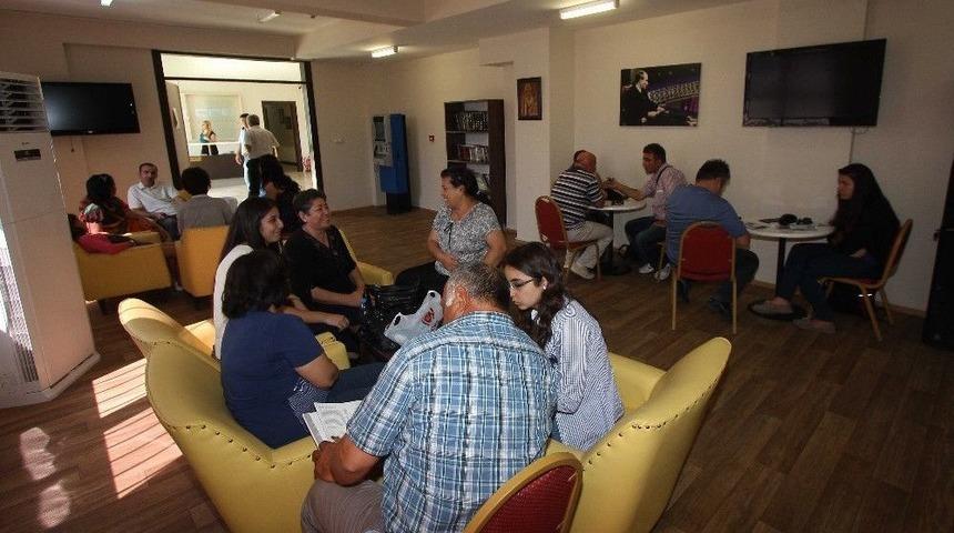 Bayraklı&rsquo;da Aile Sıcaklığında Yurt