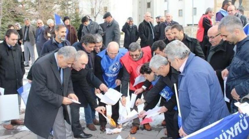 Nevşehir'deki Memurlar Da Bordro Yaktı