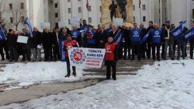 Nevşehir'deki Memurlar Da Bordro Yaktı