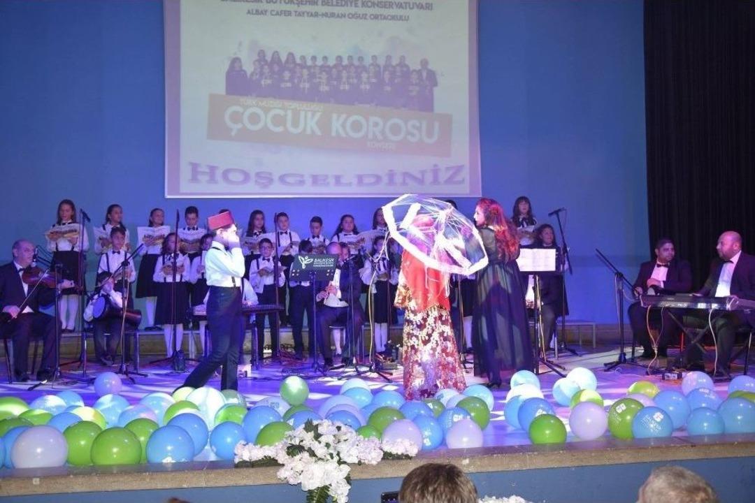 B&uuml;y&uuml;kşehir &Ccedil;ocuk Korosundan Muhteşem Konser