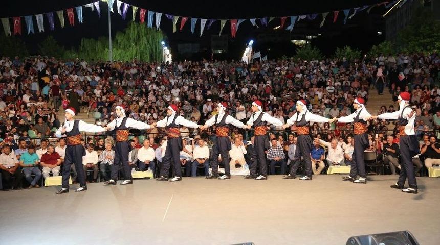 Sivas&rsquo;ın Yiğidolarından T&uuml;rk&uuml; Ziyafeti