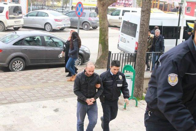 Edirne’de Emniyetten Göçmen Kaçakçılığı Operasyonu 1