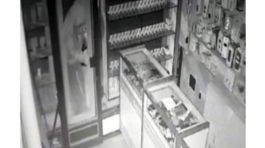 Kahta&rsquo;da Hırsızlar Polisten Ka&ccedil;amadı